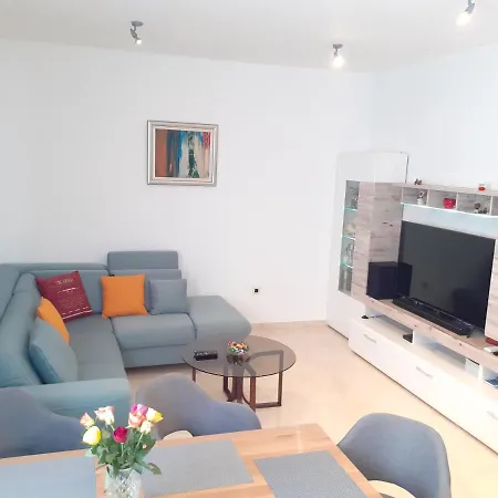 Znjan 50m ----seasun&relax---- Location Lejlighed *