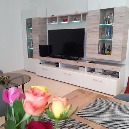 Znjan 50m ----seasun&relax---- Location Split