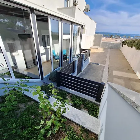 Znjan 50m ----seasun&relax---- Location Lejlighed