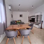Appartamento Znjan 50m ----seasun&relax---- Location Spalato