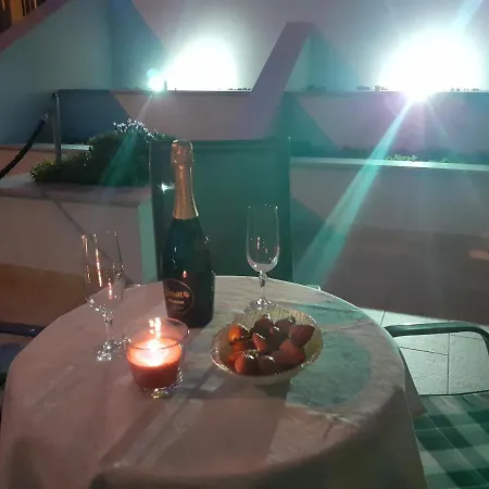 Διαμέρισμα Znjan 50m ----seasun&relax---- Location