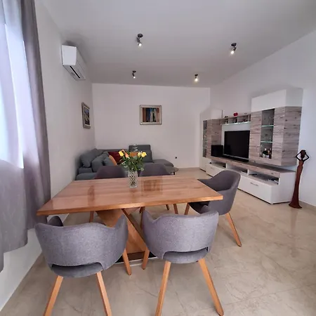 Appartamento Znjan 50m ----seasun&relax---- Location Spalato